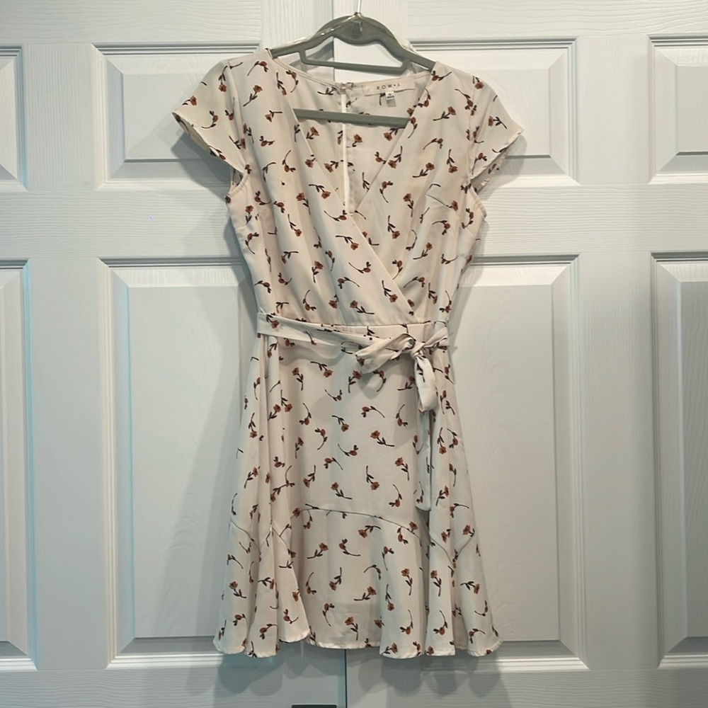Row A Short Dress Cream with Neutral Tone florals